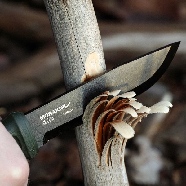 Garberg Black Blade with Polymer Sheath © Green