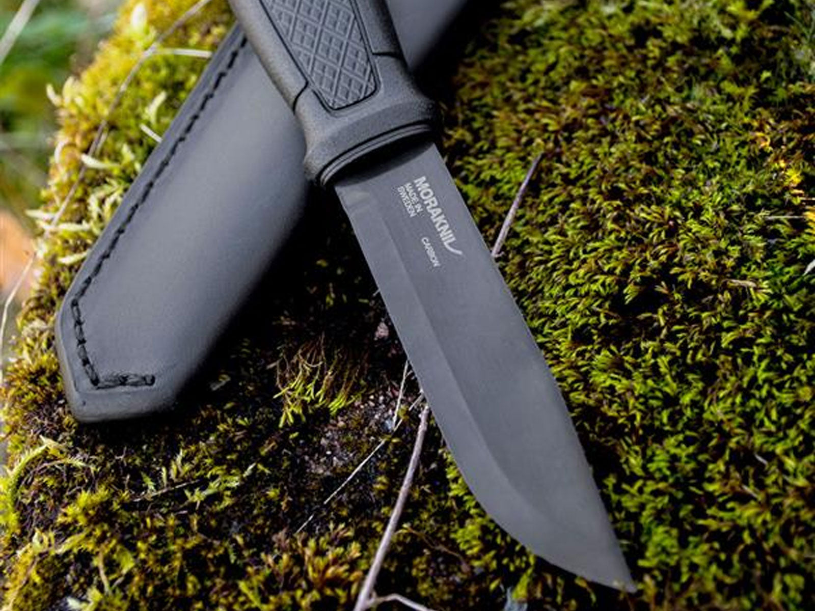 Bushcraft & Survival Knives