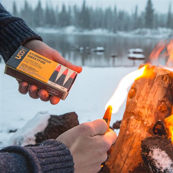 UCO fire starter that lights in storms and wet weather