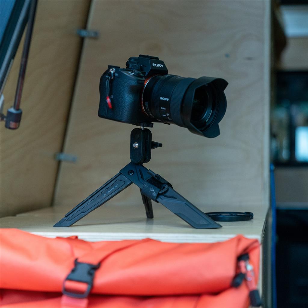 ULTRAPOD 3 TRIPOD WITH CELL PHONE HOLDER – UCOgear.com